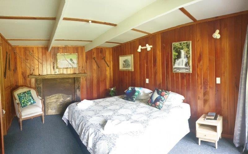 Blackfern Lodge Waimiha ภายนอก รูปภาพ